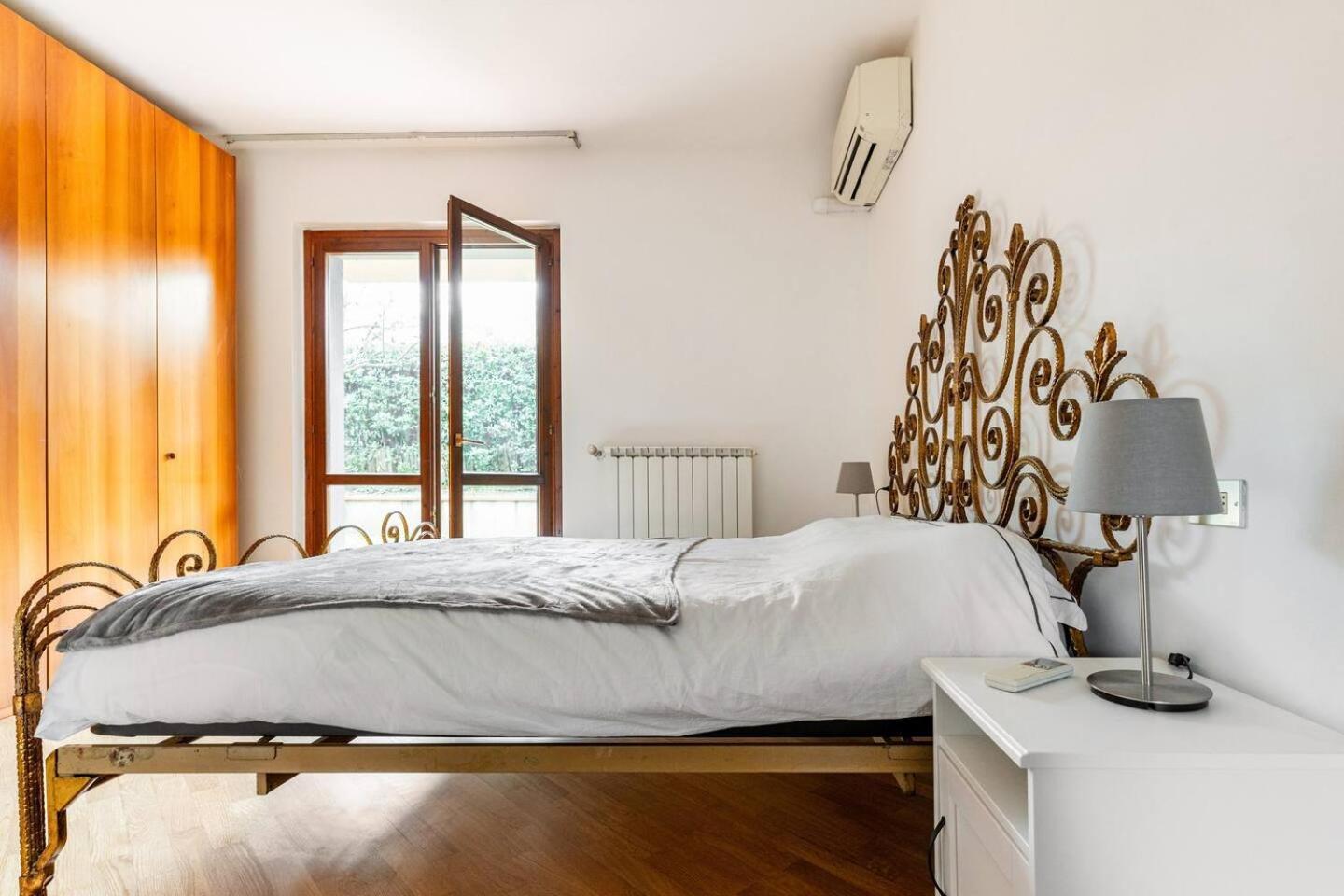 Nave Home Vacation - Entire Apartament Флоренція Екстер'єр фото