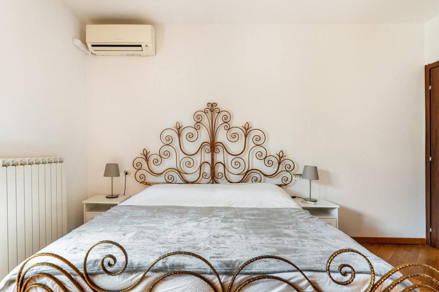 Nave Home Vacation - Entire Apartament Флоренція Екстер'єр фото